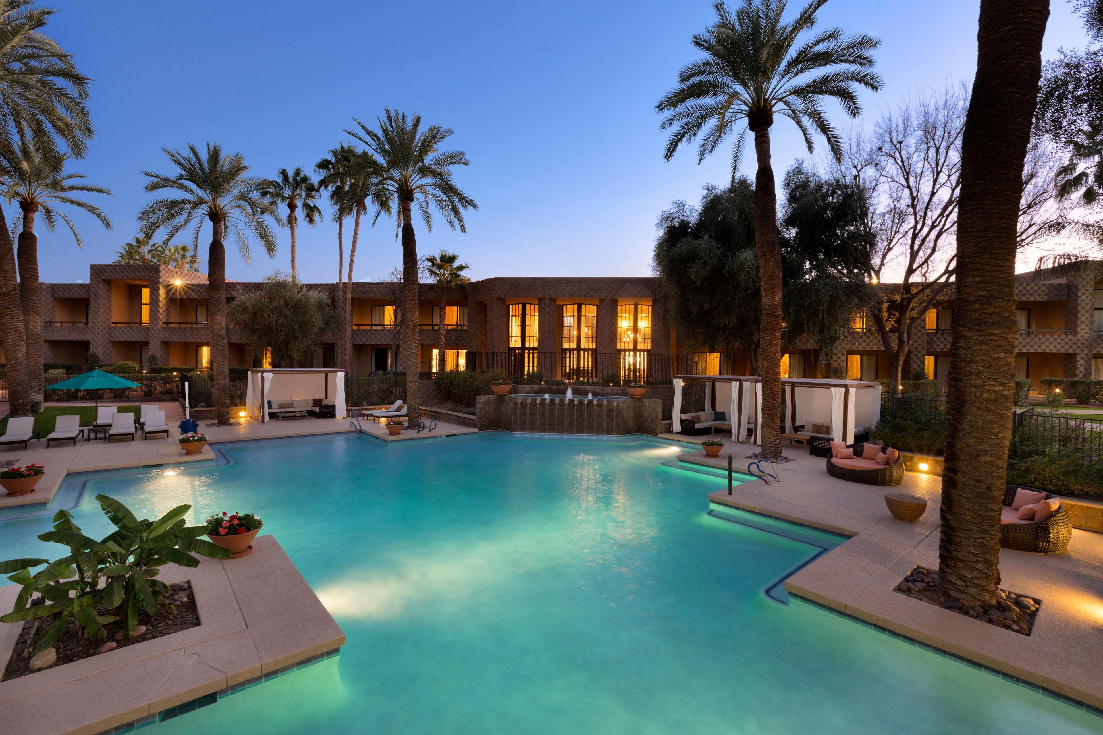 Doubletree By Hilton Paradise Valley Resort Scottsdale Exterior photo
