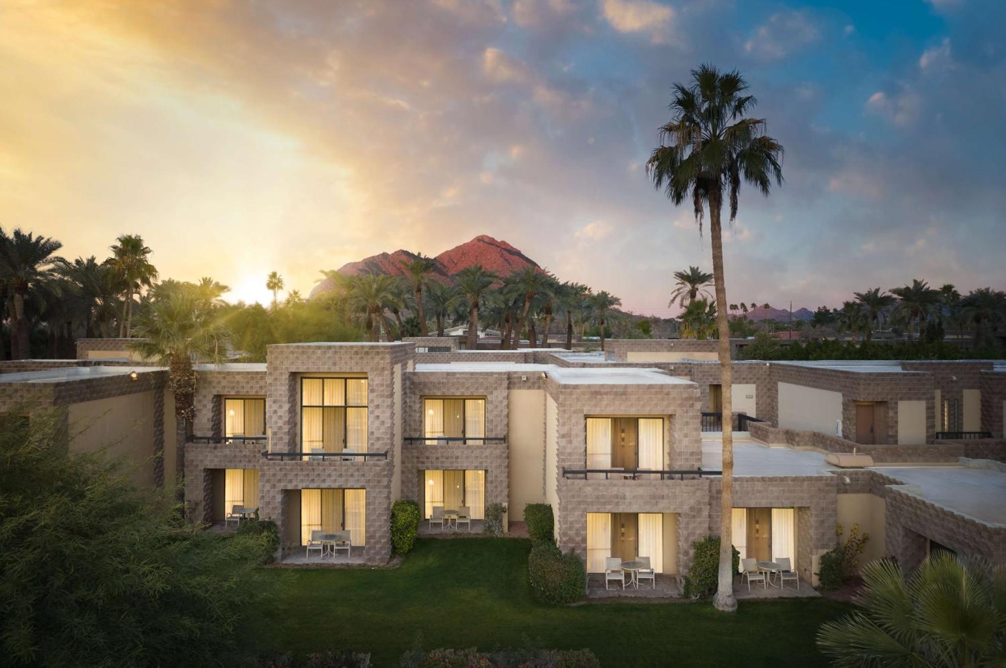 Doubletree By Hilton Paradise Valley Resort Scottsdale Exterior photo