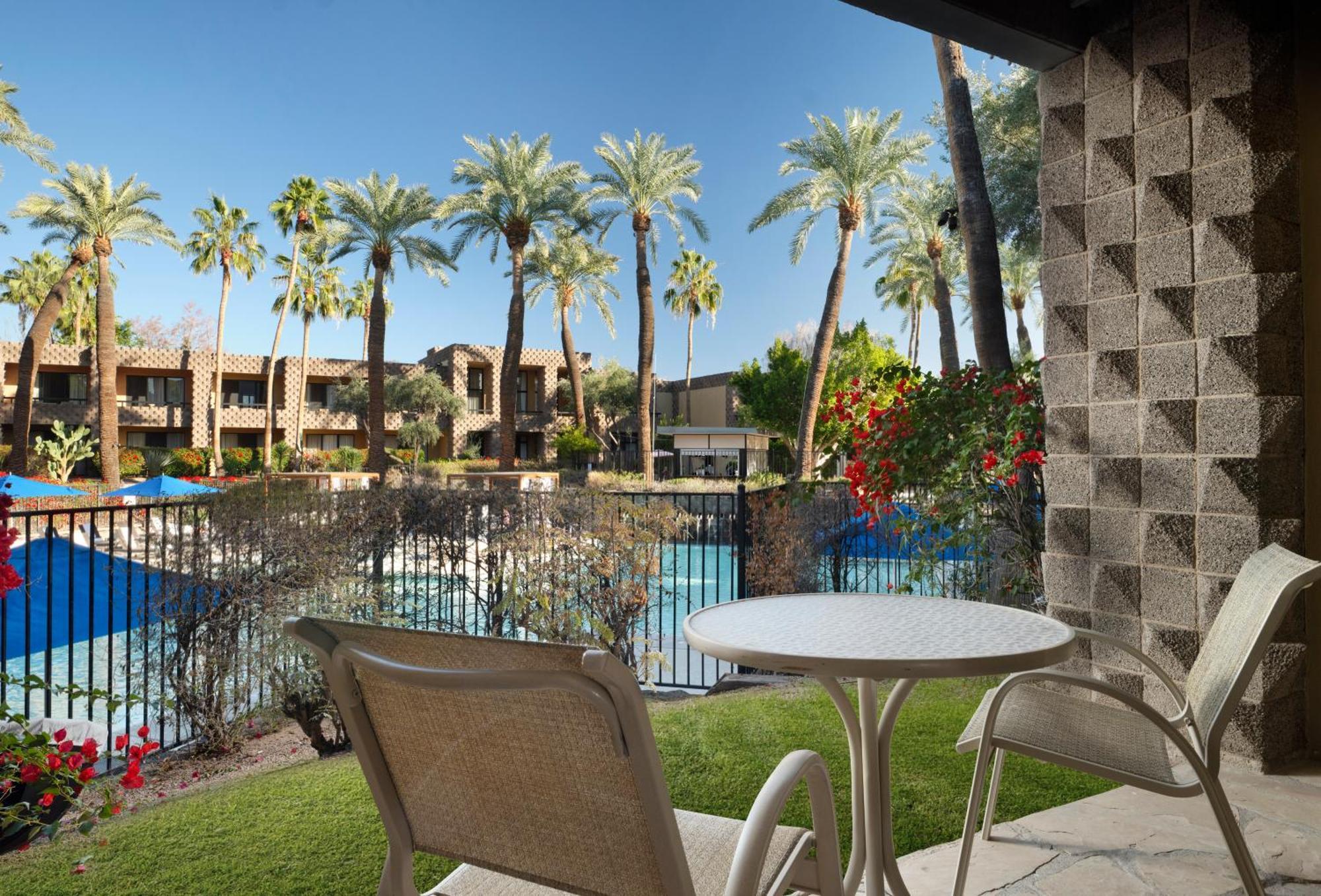 Doubletree By Hilton Paradise Valley Resort Scottsdale Exterior photo
