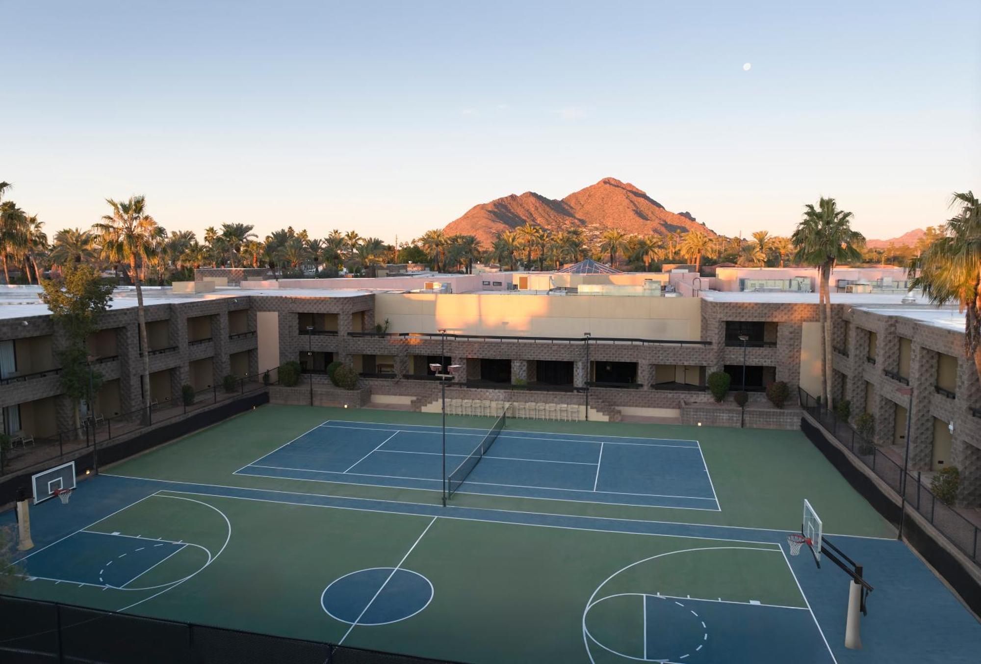 Doubletree By Hilton Paradise Valley Resort Scottsdale Exterior photo
