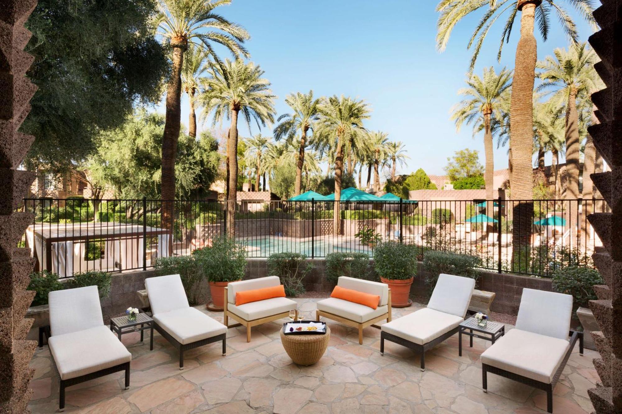 Doubletree By Hilton Paradise Valley Resort Scottsdale Exterior photo