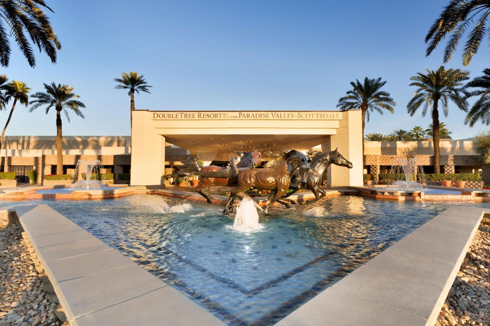 Doubletree By Hilton Paradise Valley Resort Scottsdale Exterior photo