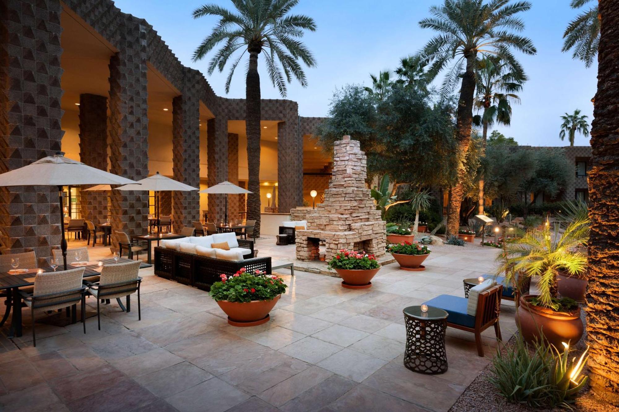 Doubletree By Hilton Paradise Valley Resort Scottsdale Exterior photo
